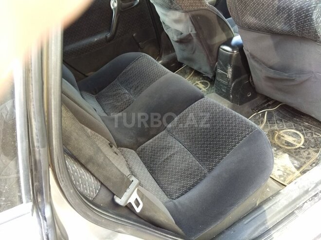 Opel Vectra 1997, 293,000 km - 1.6 л - Sumqayıt