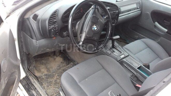 BMW 325 1994, 325,698 km - 2.5 l - İmişli