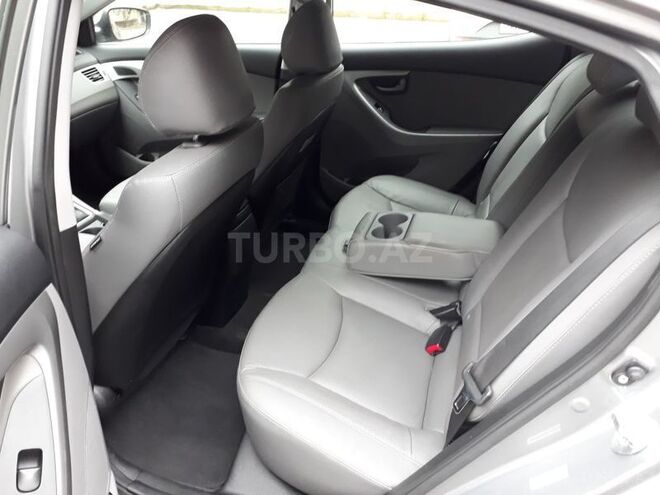 Hyundai Elantra 2015, 35,000 km - 1.8 l - Bakı