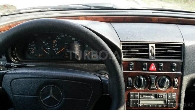 Mercedes C 180 1997, 215,000 km - 1.8 l - Sumqayıt