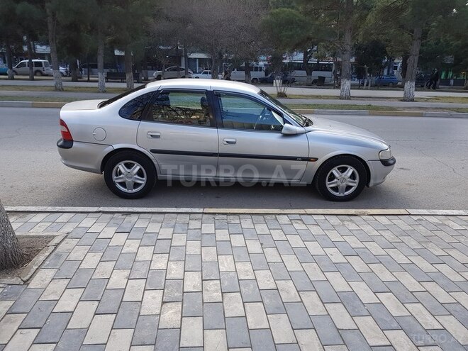 Opel Vectra 1996, 309,000 km - 1.8 л - Sumqayıt
