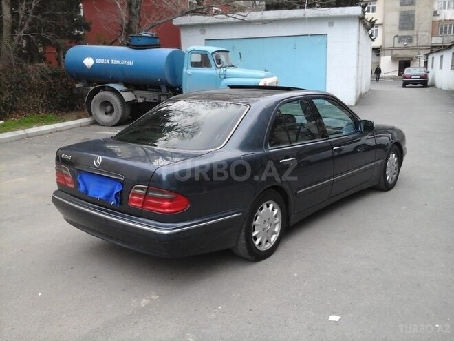 Mercedes E 240 2000, 225,000 km - 2.4 l - Bakı