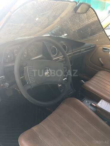 Mercedes E 250 1983, 350,000 km - 2.5 л - Bakı