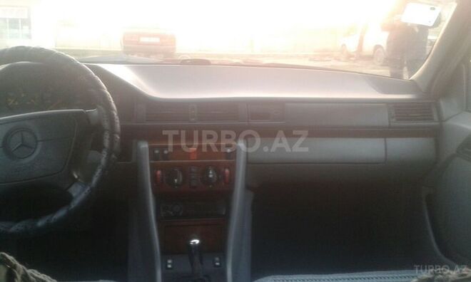 Mercedes E 230 1990, 234,600 km - 2.3 l - Xırdalan
