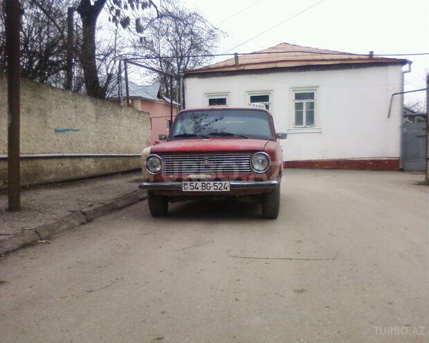 LADA (VAZ) 21011 1978, 200,000 km - 0.1 l - Quba