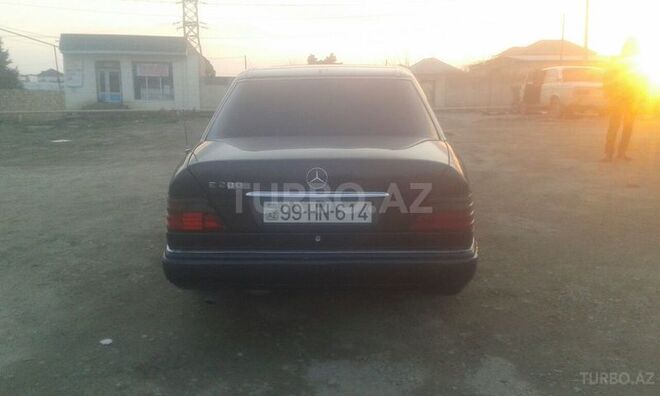 Mercedes E 230 1990, 234,600 km - 2.3 l - Xırdalan