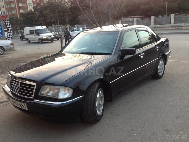 Mercedes C 230 1999, 299,999 km - 2.3 l - Bakı