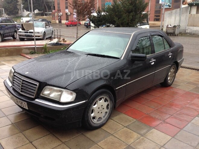 Mercedes C 230 1999, 299,999 km - 2.3 l - Bakı