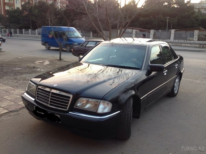 Mercedes C 230 1999, 299,999 km - 2.3 l - Bakı