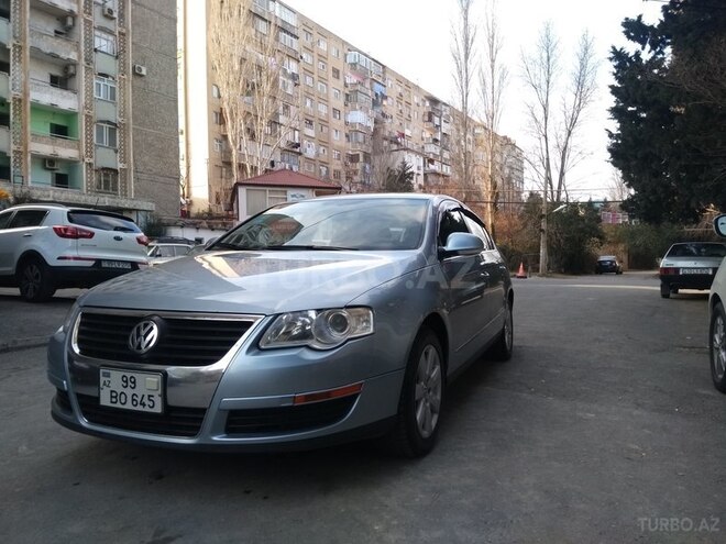 Volkswagen Passat 2005, 235,000 km - 2.0 l - Bakı