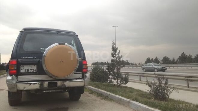 Mitsubishi Pajero 1995, 400,000 km - 2.8 l - Bakı