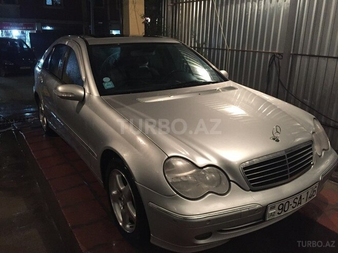 Mercedes C 180 2002, 175,000 km - 0.2 l - Bakı