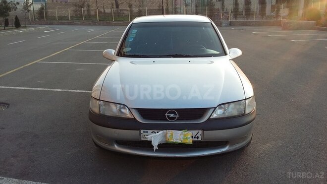 Opel Vectra 1998, 185,000 km - 2.0 l - Gəncə