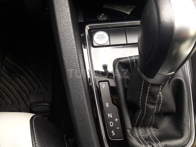 Volkswagen Jetta 2015, 41,600 km - 1.8 l - Bakı