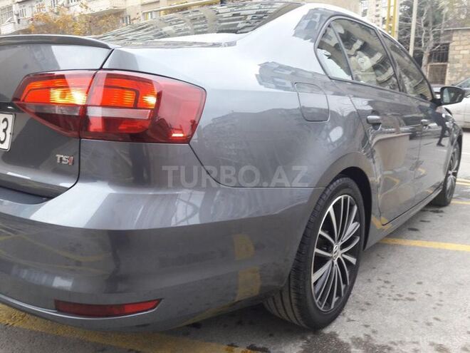 Volkswagen Jetta 2015, 41,600 km - 1.8 l - Bakı