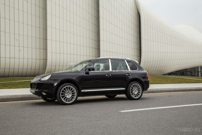 Porsche Cayenne 2004, 185,000 km - 3.2 l - Bakı