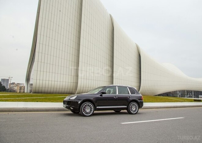 Porsche Cayenne 2004, 185,000 km - 3.2 l - Bakı