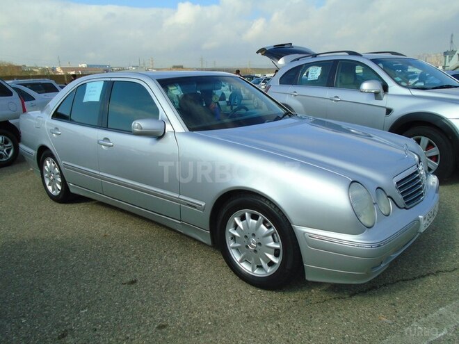 Mercedes E 240 1999, 224,000 km - 2.4 l - Bakı