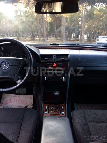 Mercedes C 220 1999, 360,174 km - 2.2 л - Sumqayıt
