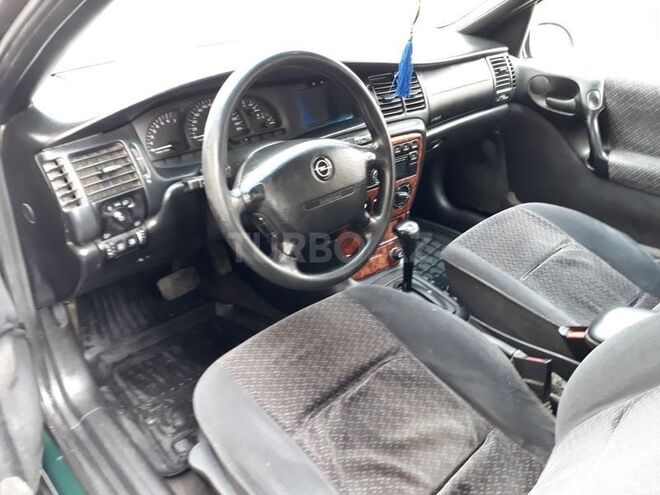 Opel Vectra 1995, 224,000 km - 2.0 l - Bakı