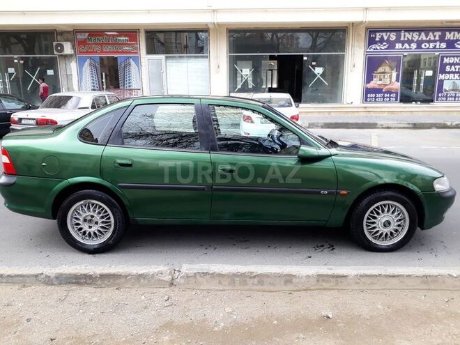 Opel Vectra 1995, 224,000 km - 2.0 l - Bakı