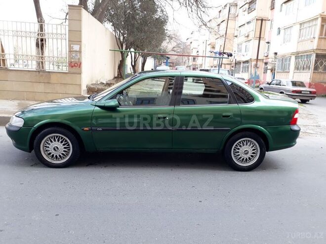 Opel Vectra 1995, 224,000 km - 2.0 l - Bakı