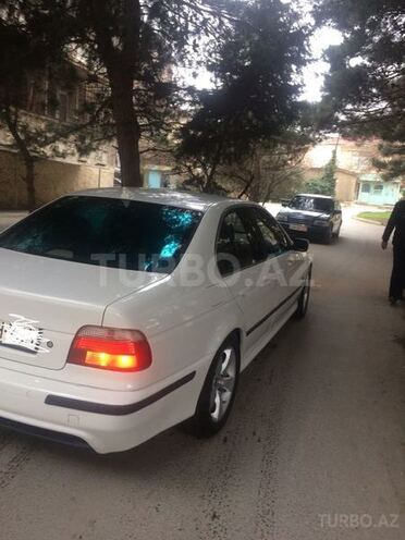 BMW 528 1998, 304,000 km - 2.8 l - Bakı