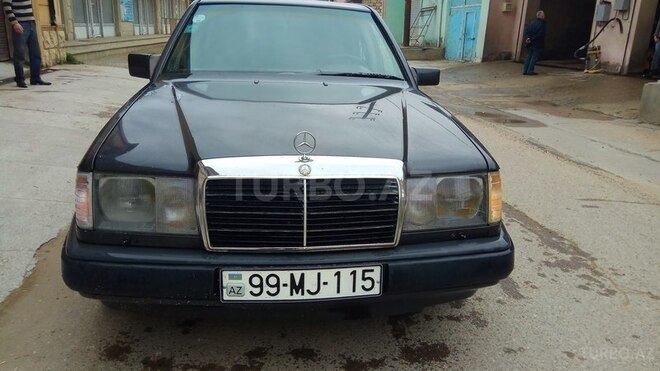 Mercedes E 300 1988, 290,000 km - 3.0 l - Bakı