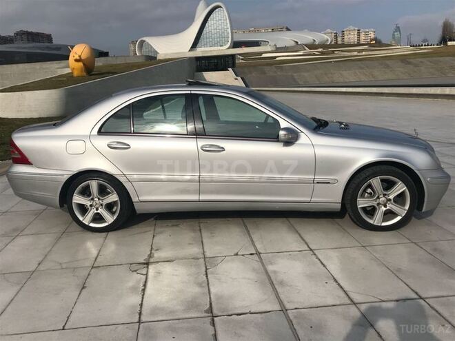 Mercedes C 200 2000, 269,000 km - 2.0 l - Bakı