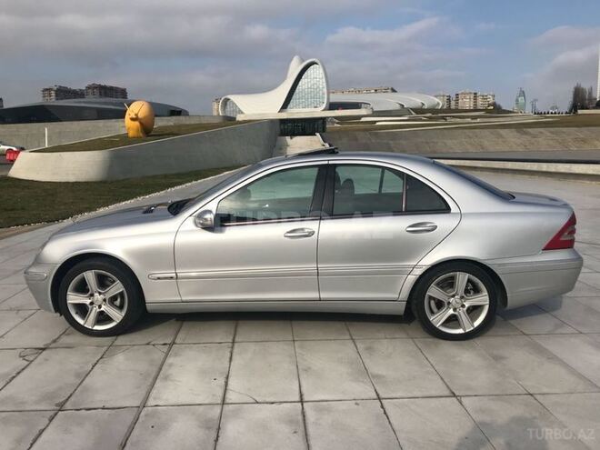 Mercedes C 200 2000, 269,000 km - 2.0 l - Bakı