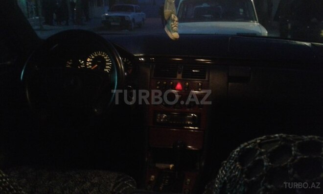 Mercedes E 230 1996, 2,500,000 km - 2.3 l - Mingəçevir