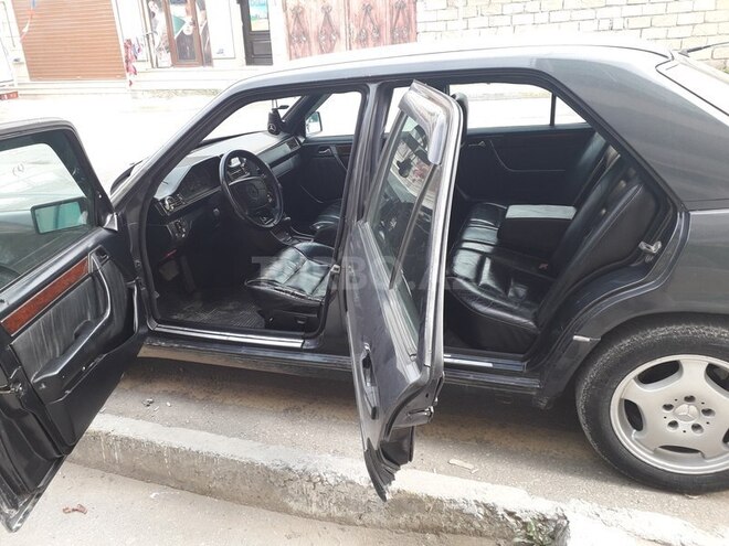 Mercedes C 220 1995, 390,000 km - 2.2 l - Bakı