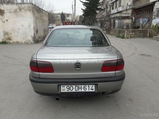 Opel Omega 1996, 350,000 km - 2.0 л - Bakı
