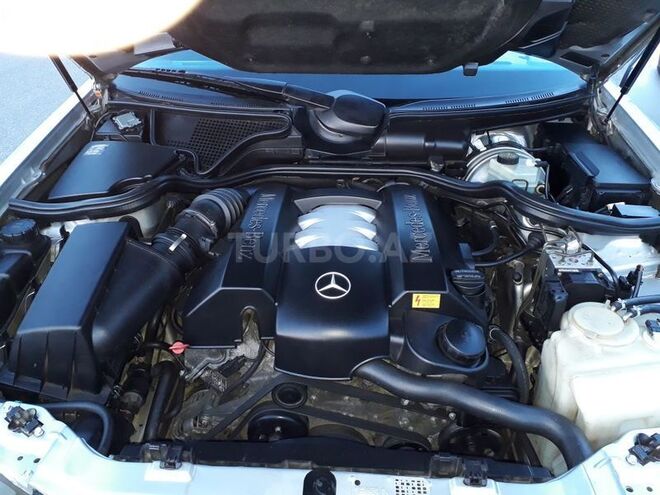 Mercedes E 280 2000, 226,000 km - 2.8 l - Gəncə