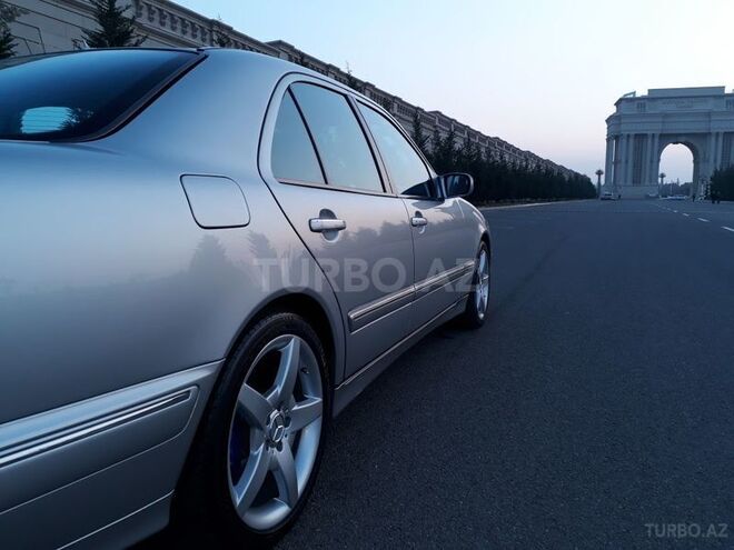 Mercedes E 280 2000, 226,000 km - 2.8 l - Gəncə