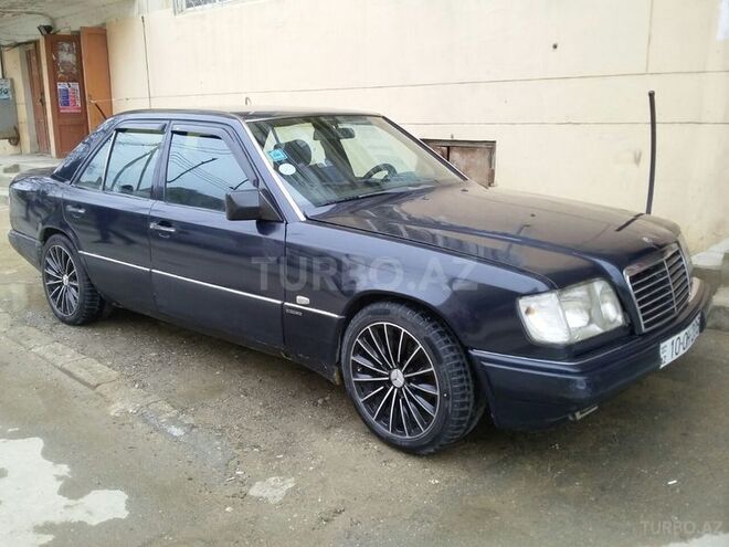 Mercedes E 230 1990, 320,000 km - 2.3 l - Bakı