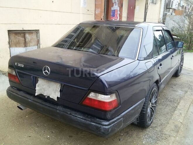Mercedes E 230 1990, 320,000 km - 2.3 l - Bakı