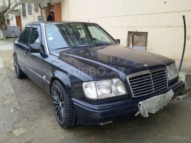 Mercedes E 230 1990, 320,000 km - 2.3 l - Bakı