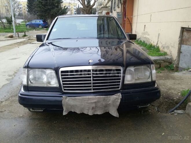 Mercedes E 230 1990, 320,000 km - 2.3 l - Bakı