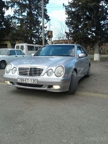 Mercedes E 270 2000, 267,000 km - 2.7 l - Bərdə