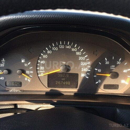 Mercedes E 270 2000, 267,000 km - 2.7 l - Bərdə