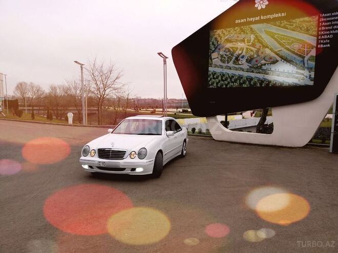 Mercedes E 240 2001, 198,000 km - 2.4 l - Bakı