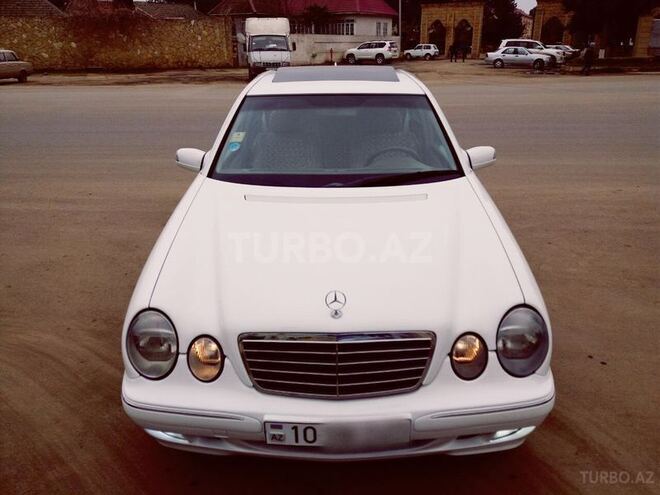Mercedes E 240 2001, 198,000 km - 2.4 l - Bakı