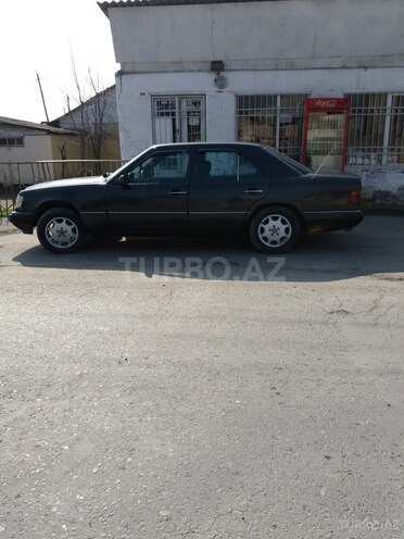 Mercedes E 230 1990, 450,000 km - 2.3 l - Bakı