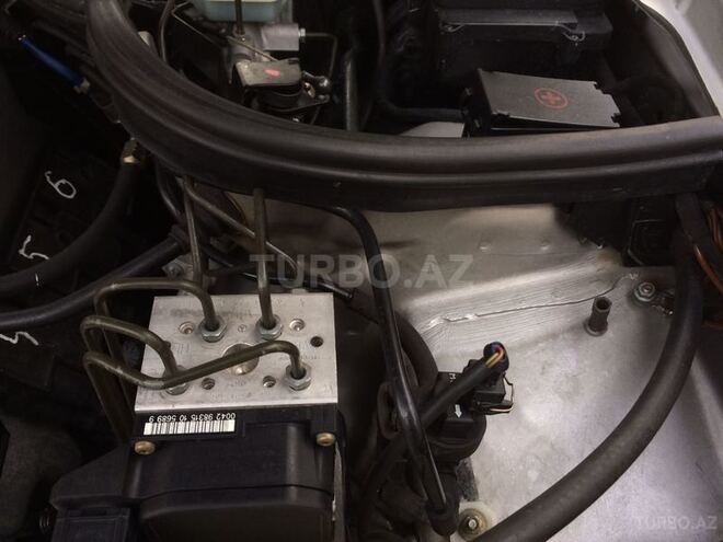 Mercedes E 240 1998, 233,000 km - 2.4 л - Bakı