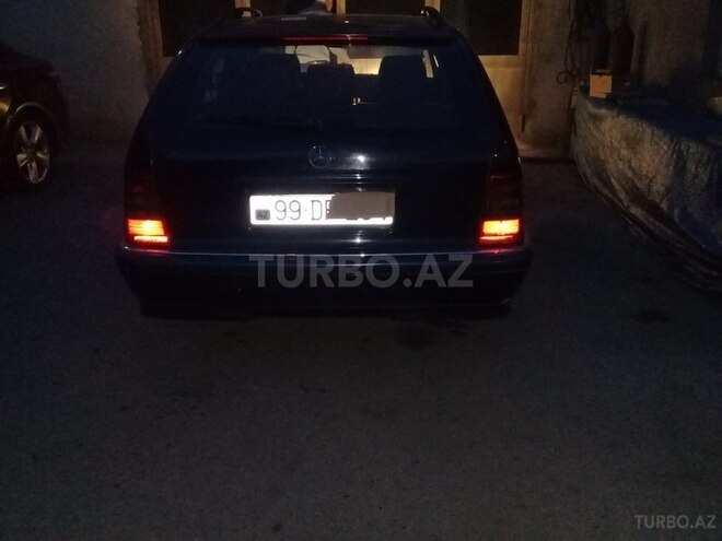 Mercedes C 220 1998, 256,000 km - 2.2 l - Bakı