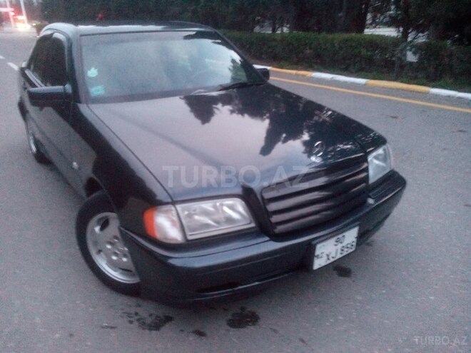 Mercedes C 200 2000, 365,000 km - 2.0 л - Sumqayıt
