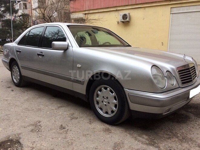 Mercedes E 240 1998, 233,000 km - 2.4 л - Bakı