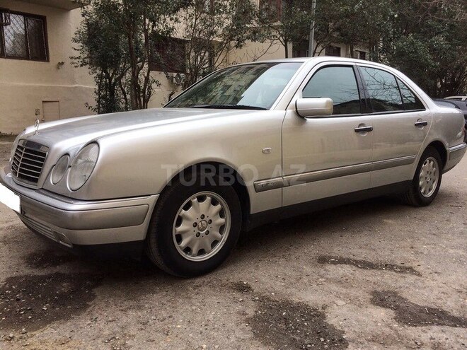 Mercedes E 240 1998, 233,000 km - 2.4 л - Bakı