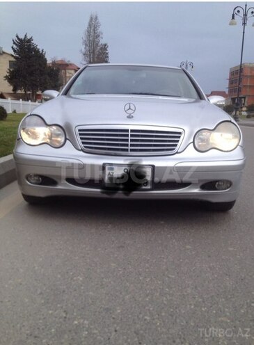 Mercedes C 200 2001, 261,000 km - 2.0 l - Bakı